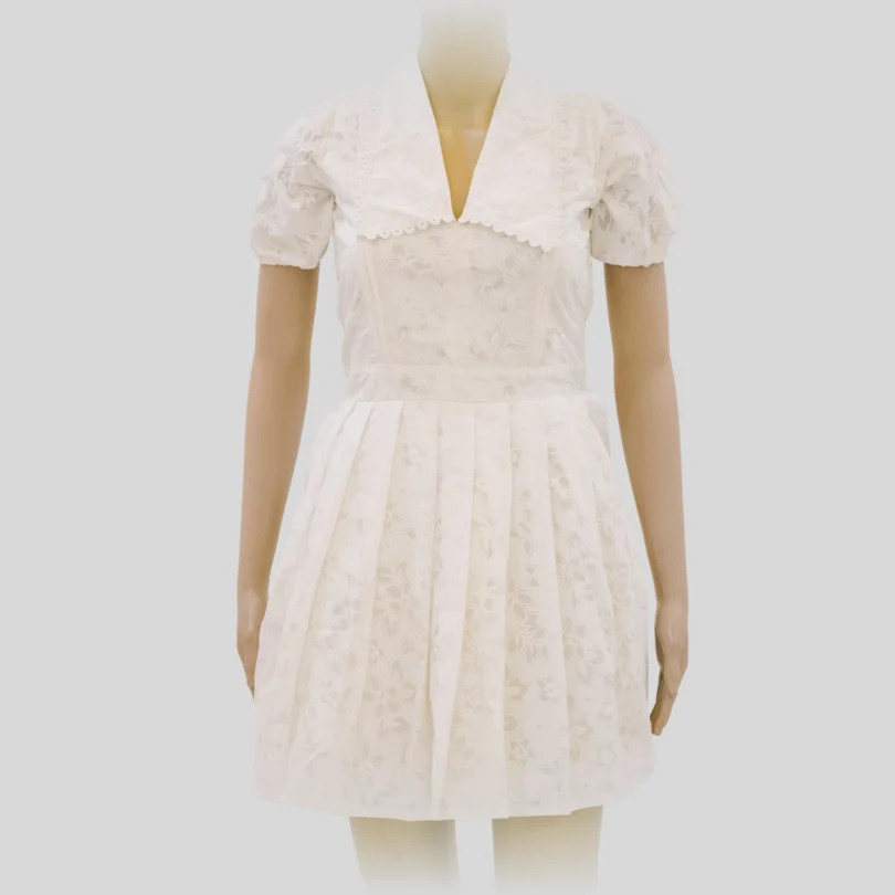 Cotton Cloud Dress – Unveiling Graceful Confidence